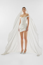 Ayla Veil